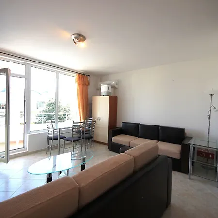 Menada Sunset Кошарица