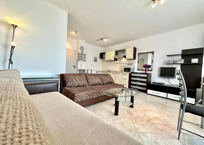 Menada Sunset Kosharitsa