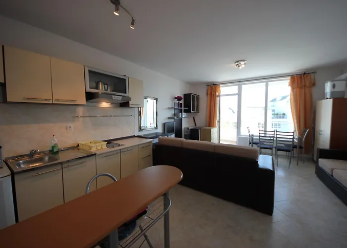 Menada Sunset Apartamento Kosharitsa