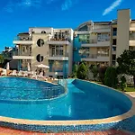 Апартаменты Menada Sunset Кошарица