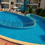 Апартаменты Menada Sunset