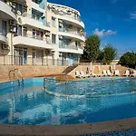 Menada Sunset Апартаменты