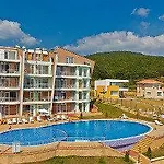 Апартаменты Menada Sunset *