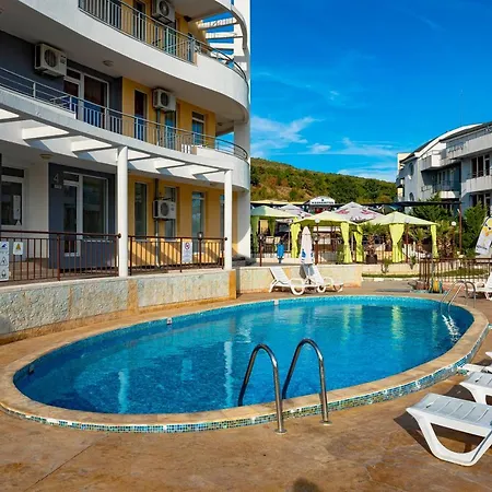 Menada Sunset Apartment *