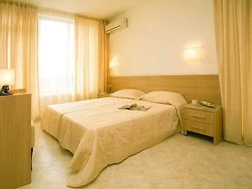 Menada Sunset Apartment Kosharitsa
