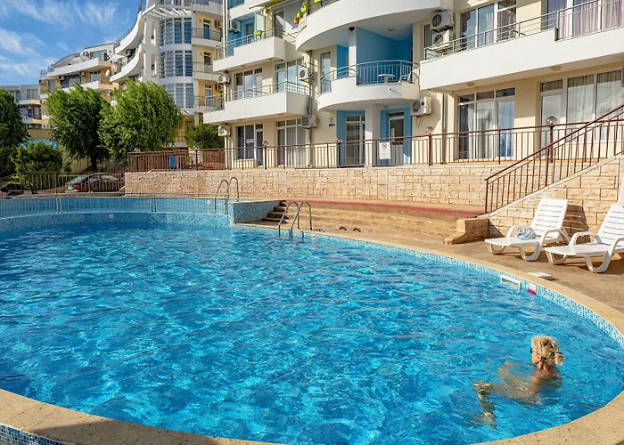 Menada Sunset Kosharitsa